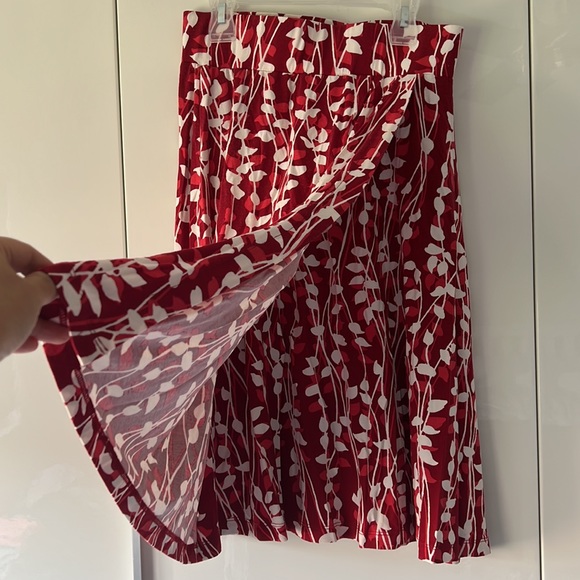 Mexx Red & White Floral Skirt - size S - Picture 2 of 8
